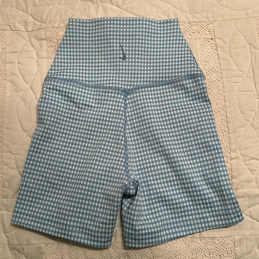 Nike workout/yoga shorts